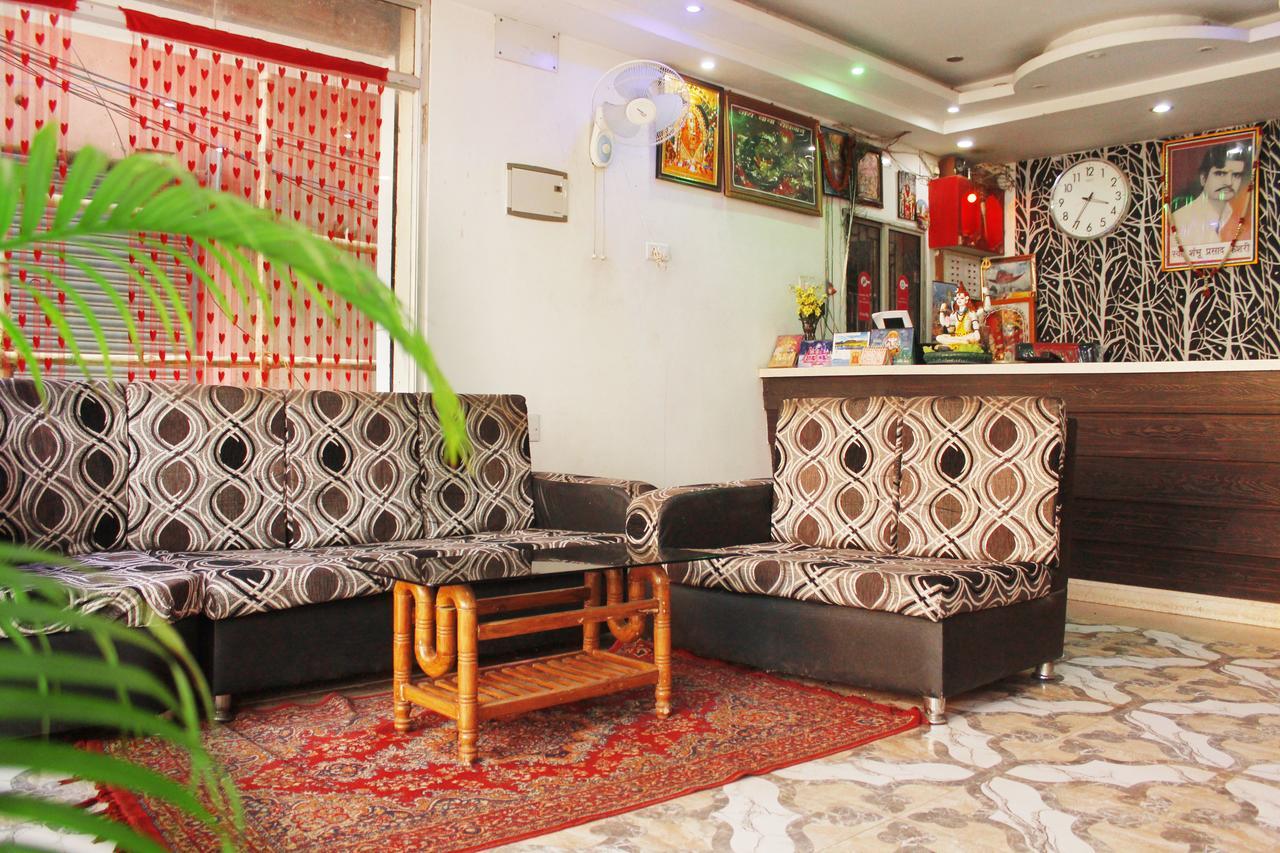 دوغار Hotel Meera Palace المظهر الخارجي الصورة